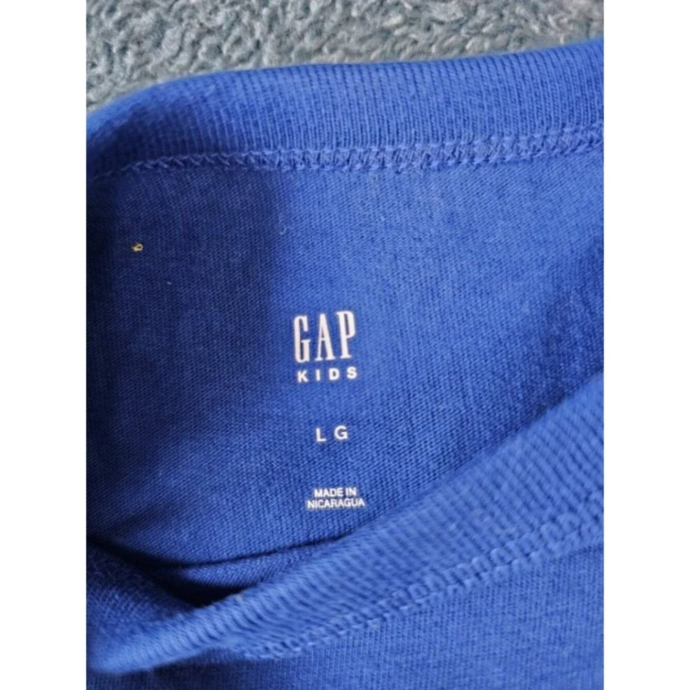 NWT GAP Kids Blue Shark Graphic Long Sleeve T-Shirt Size L